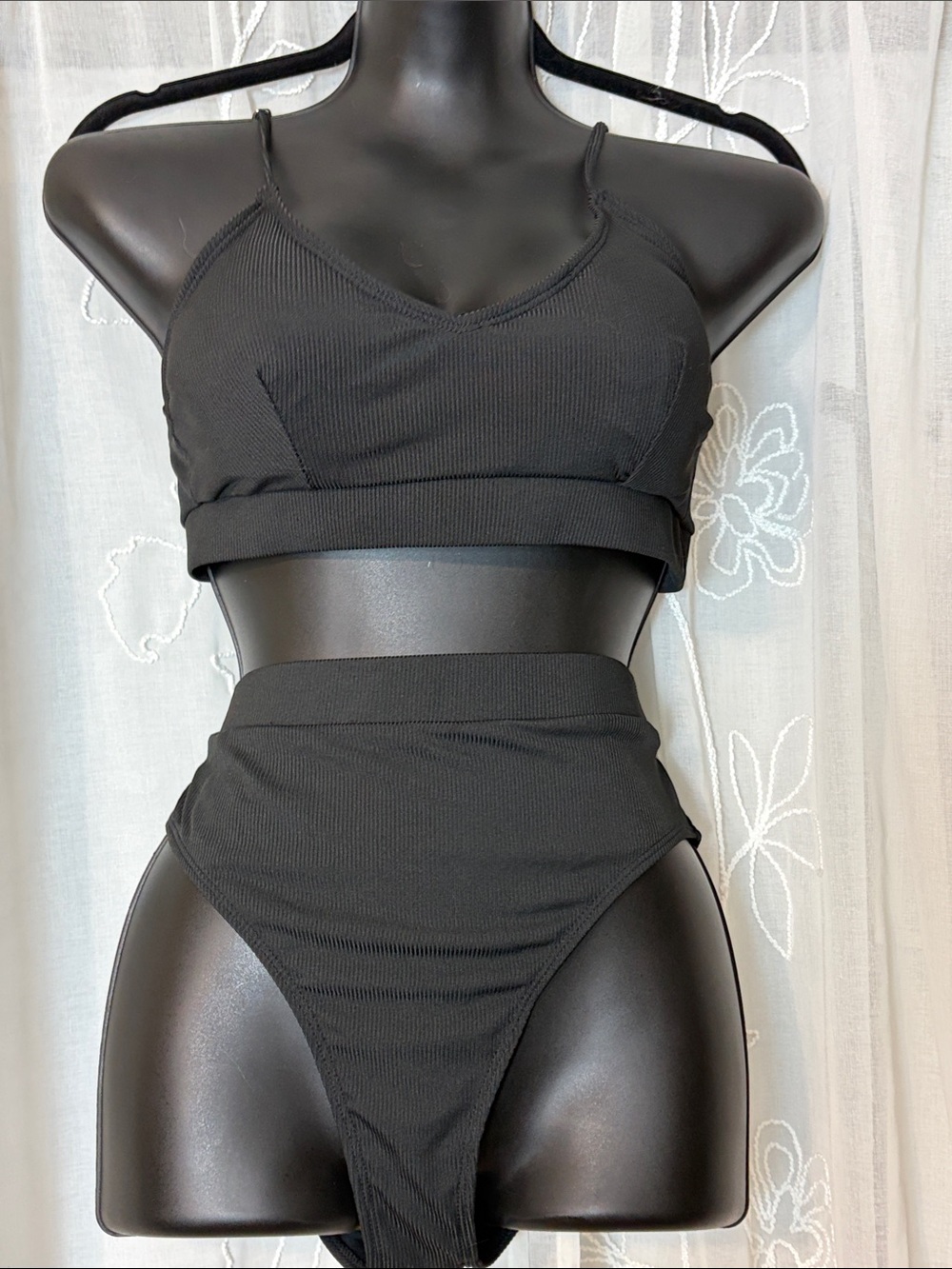 NWOT black ribbed  bikini M
